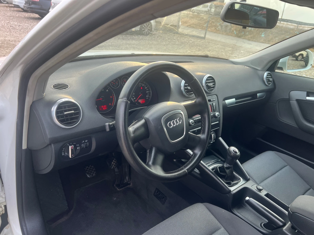 Audi A3 1.6 TDI - автомобили, коли, обяви за нови и употребявани 11