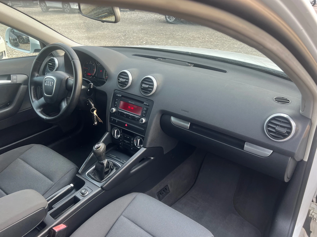 Audi A3 1.6 TDI - автомобили, коли, обяви за нови и употребявани 13