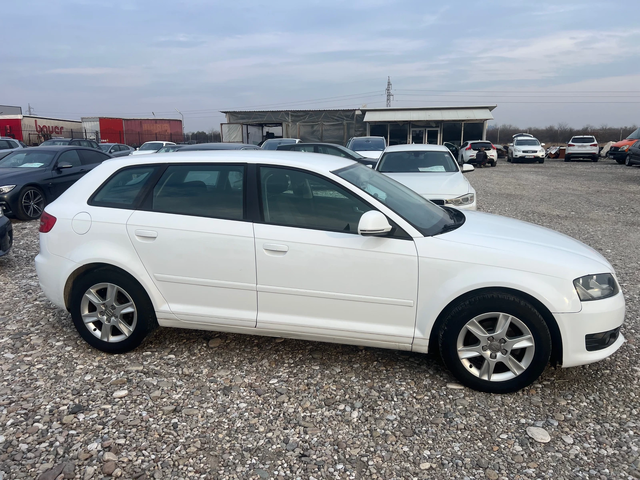 Audi A3 1.6 TDI - автомобили, коли, обяви за нови и употребявани 5