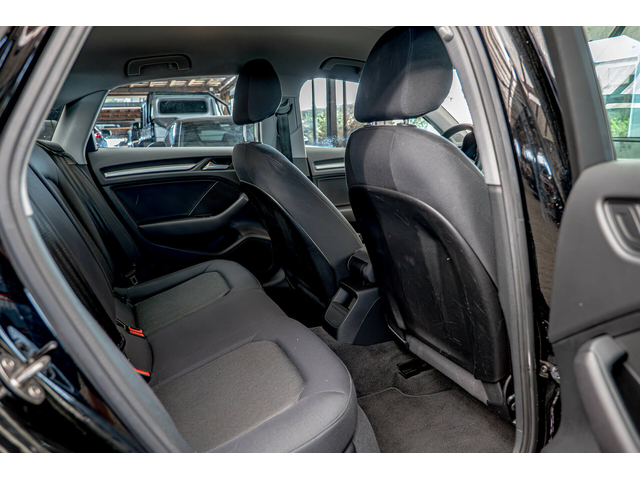 Audi A3 30TDI/Stronic/Navi/Led/Sedan - автомобили, коли, обяви за нови и употребявани 7