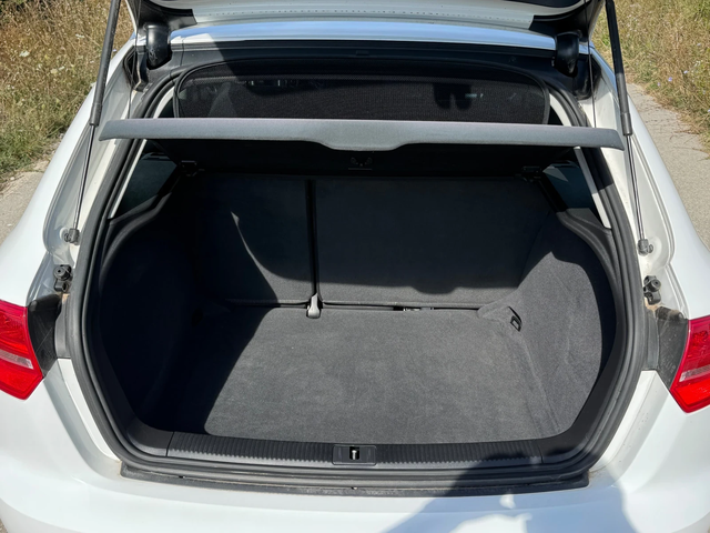 Audi A3 1.6i/102кс - автомобили, коли, обяви за нови и употребявани 12