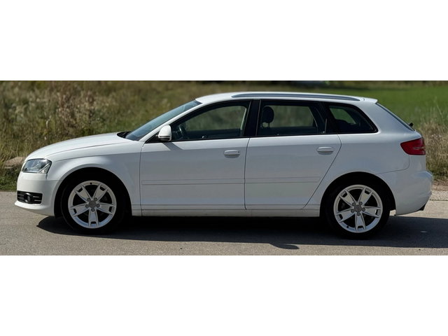 Audi A3 1.6i/102кс - автомобили, коли, обяви за нови и употребявани 7