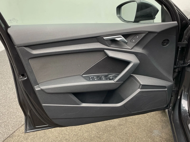 Audi A3 2.0 TDI - автомобили, коли, обяви за нови и употребявани 10