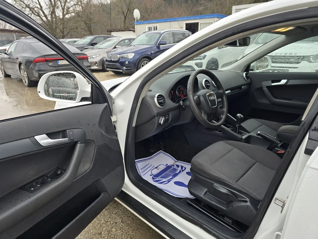 Audi A3 1.6TDI 90к.с S-line - автомобили, коли, обяви за нови и употребявани 10