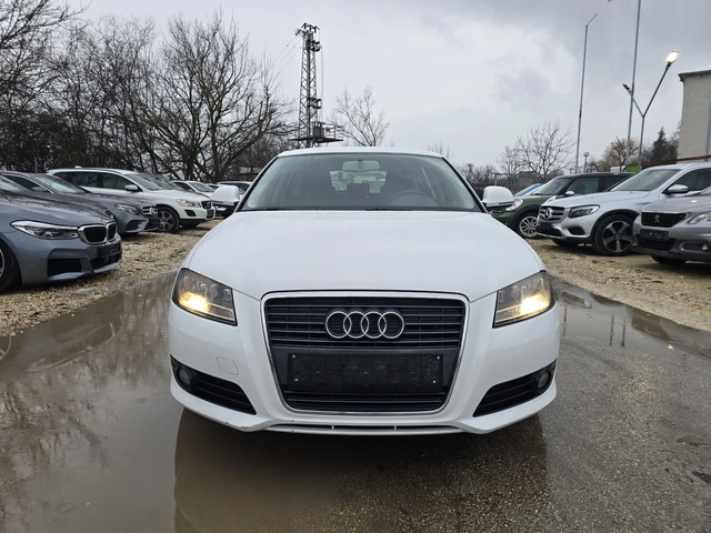 Audi A3 1.6TDI 90к.с S-line - автомобили, коли, обяви за нови и употребявани 4