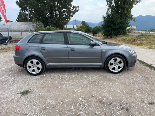 Audi A3 2.0TDI-140-SPORT-ITALIA - автомобили, коли, обяви за нови и употребявани 3