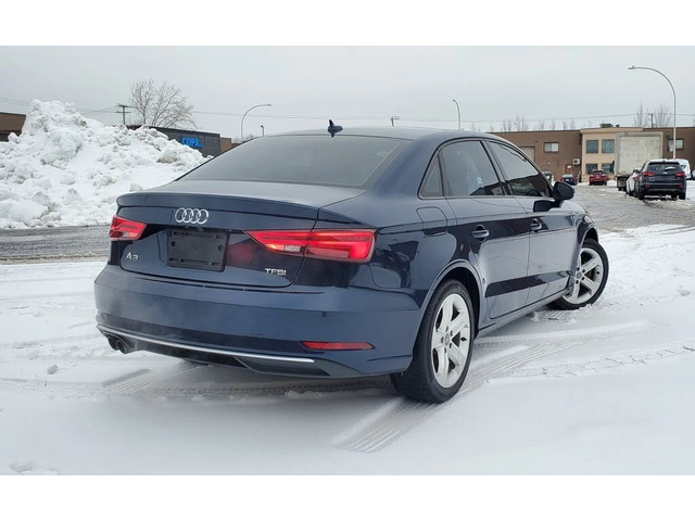 Audi A3 2.0T* Komfort* FWD* АвтоКредит* (ЦЕНА ДО БГ) - автомобили, коли, обяви за нови и употребявани 3