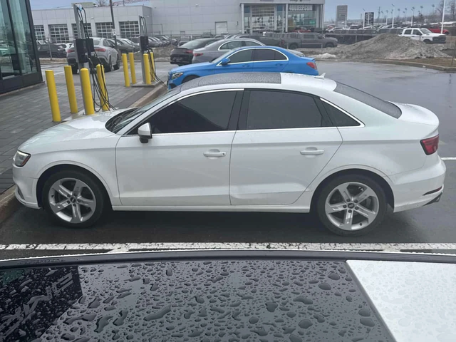 Audi A3 * Komfort * PANO* KEYLESS* ПОДГРЕВ* - автомобили, коли, обяви за нови и употребявани 1