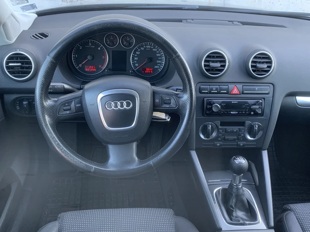 Audi A3 2.0TDI/6 speed/MULTY/Klima/CD/Sport! - автомобили, коли, обяви за нови и употребявани 8