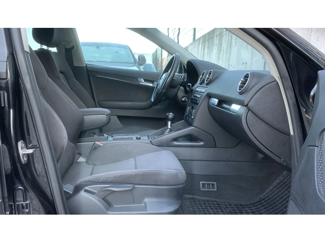 Audi A3 2.0TDI/6 speed/MULTY/Klima/CD/Sport! - автомобили, коли, обяви за нови и употребявани 9