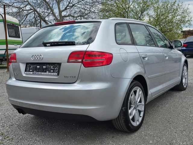 Audi A3 ФЕЙС 1.9TDI 105K.C. / НАВИ / КЛИМАТРОНИК - автомобили, коли, обяви за нови и употребявани 3
