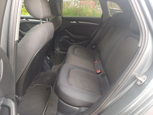 Audi A3 1.6 TDI - автомобили, коли, обяви за нови и употребявани 9
