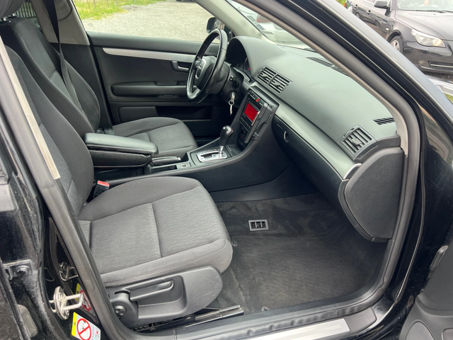 Audi A4 - автомобили, коли, обяви за нови и употребявани 11