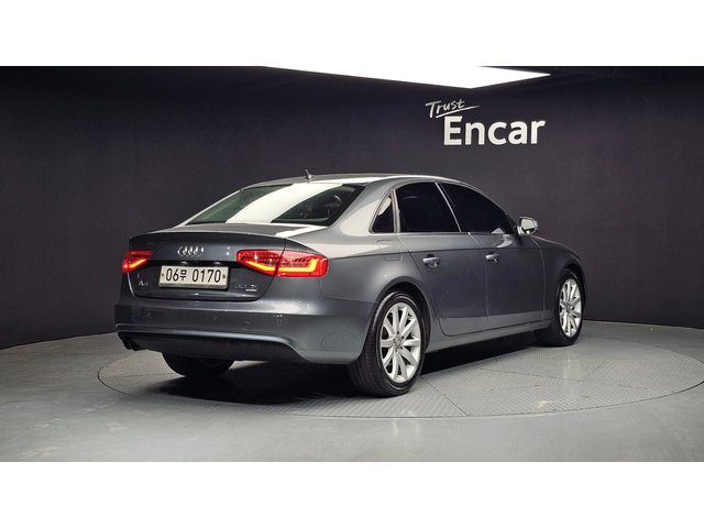 Audi A4 New A4 2.0 TDI Dynamic B8 - автомобили, коли, обяви за нови и употребявани 1