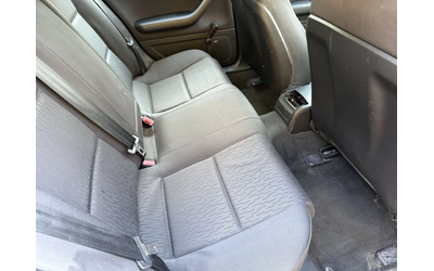 Audi A4 2, 000TDI EURO4 - автомобили, коли, обяви за нови и употребявани 9