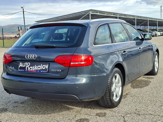 Audi A4 2, 0 tdi - автомобили, коли, обяви за нови и употребявани 4