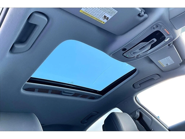 Audi A4 * Progressiv | Navigation | Heated Seats | Moonroo - автомобили, коли, обяви за нови и употребявани 12