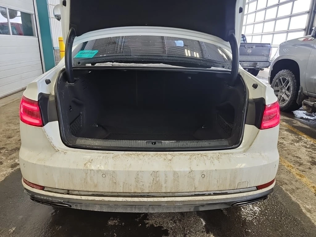 Audi A4 * KOMFORT * CARFAX * ЦЕНА ДО БГ - автомобили, коли, обяви за нови и употребявани 15