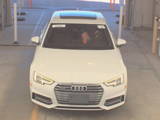 Audi A4 Premium Plus - автомобили, коли, обяви за нови и употребявани 1