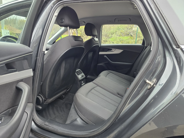 Audi A4 35TDI 163к.с S-LINE Топ състояние - автомобили, коли, обяви за нови и употребявани 10