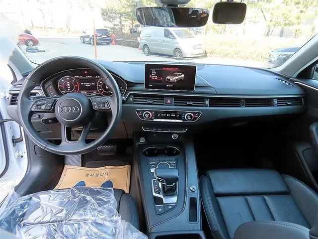 Audi A4 2.0 TDI Premium - автомобили, коли, обяви за нови и употребявани 6