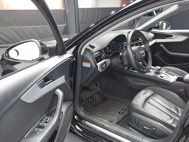 Audi A4 2.0 Tdi Premium - автомобили, коли, обяви за нови и употребявани 9