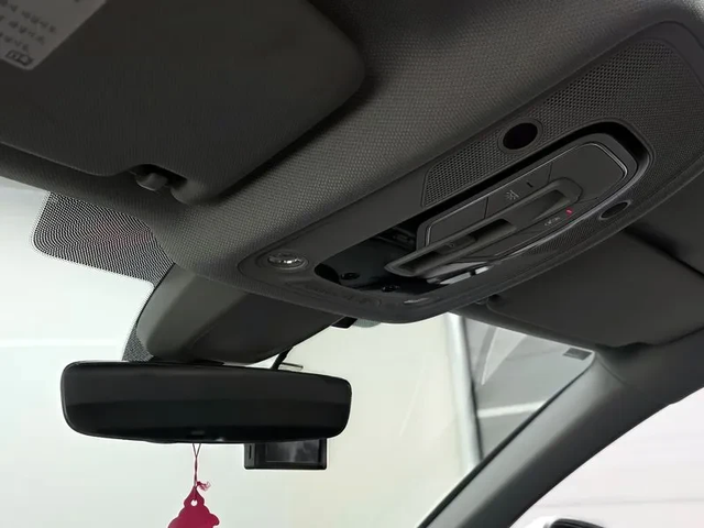 Audi A4 2.0 Tdi Premium - автомобили, коли, обяви за нови и употребявани 16