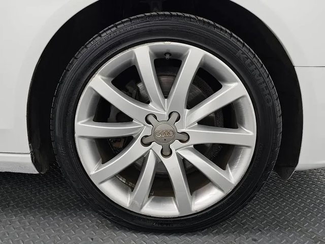 Audi A4 2.0 TDI Dynamic - автомобили, коли, обяви за нови и употребявани 9