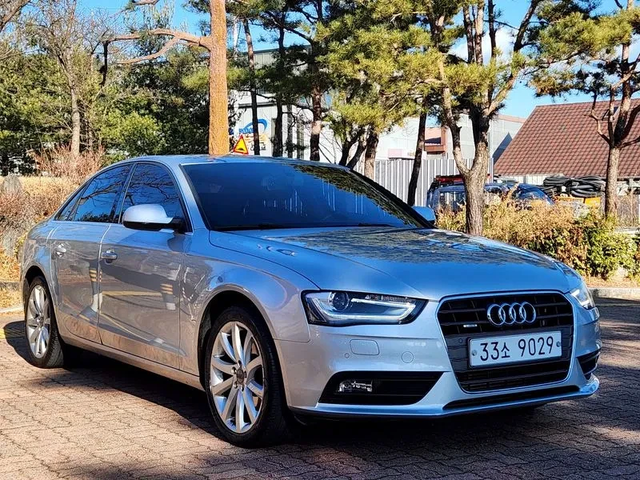 Audi A4 2.0 TDI Quattro Dynamic B8 - автомобили, коли, обяви за нови и употребявани 2