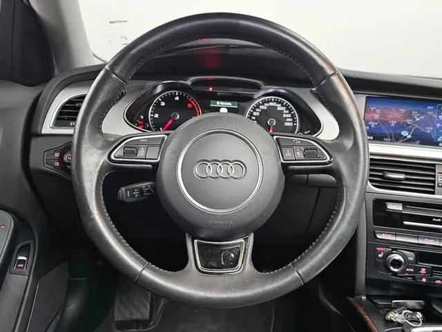 Audi A4 2.0 TDI Dynamic B8 - автомобили, коли, обяви за нови и употребявани 12