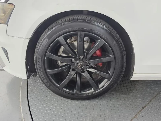 Audi A4 2.0 TDI Dynamic B8 - автомобили, коли, обяви за нови и употребявани 4