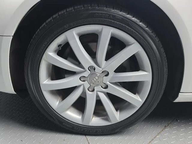 Audi A4 2.0 TDI Dynamic - автомобили, коли, обяви за нови и употребявани 4