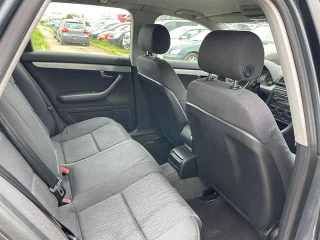 Audi A4 2.0TDI-NAVI - автомобили, коли, обяви за нови и употребявани 5