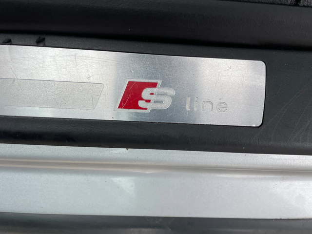 Audi A4 2.0TDI-S-LINE-ITALIA - автомобили, коли, обяви за нови и употребявани 13