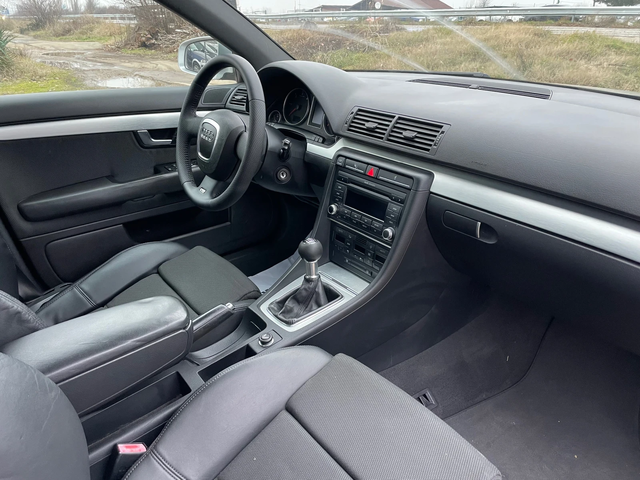 Audi A4 2.0TDI-S-LINE-ITALIA - автомобили, коли, обяви за нови и употребявани 4