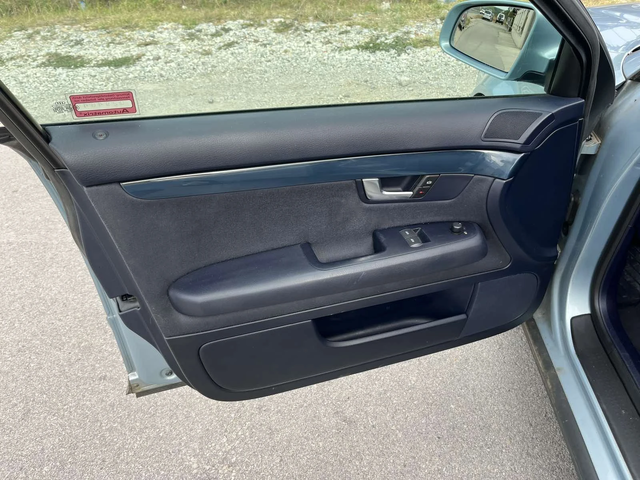 Audi A4 1.9TDI 101кс. КЛИМАТРОНИК - автомобили, коли, обяви за нови и употребявани 6