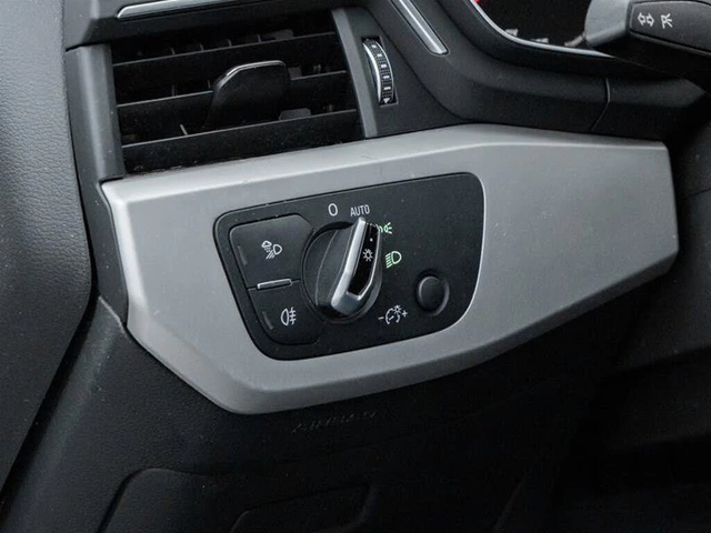 Audi A4 2.0T* quattro* Komfort* АвтоКредит* (ЦЕНА ДО БГ) - автомобили, коли, обяви за нови и употребявани 9