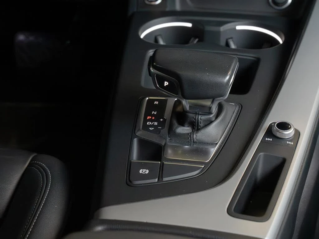 Audi A4 * Quattro* * 45TFSI* АвтоКредит* (ЦЕНА ДО БГ) - автомобили, коли, обяви за нови и употребявани 12