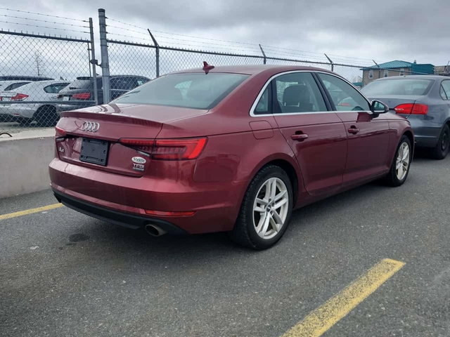 Audi A4 * 2 КЛЮЧА * 2 БРОЯ ГУМИ * ПОДГРЕВИ * - автомобили, коли, обяви за нови и употребявани 2
