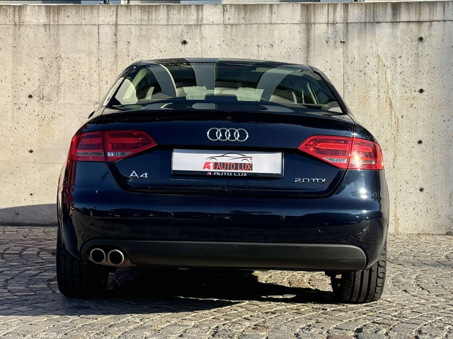 Audi A4 2.0TDi/Auto/DVD/Xenon/Navi/Обслужена цялостно! - автомобили, коли, обяви за нови и употребявани 1