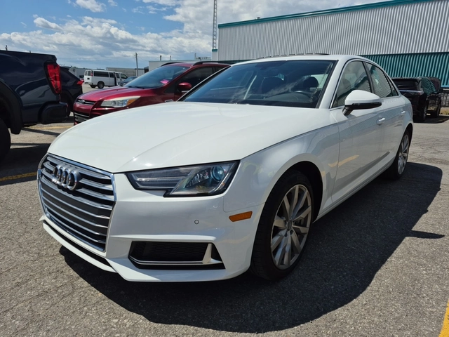 Audi A4 Komfort * Keyless * CARFAX * АВТО КРЕДИТ * - автомобили, коли, обяви за нови и употребявани 0