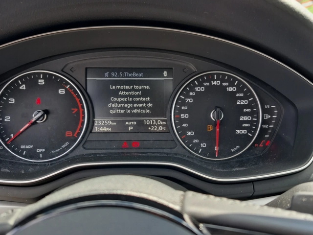 Audi A4 Komfort * Keyless * CARFAX * АВТО КРЕДИТ * - автомобили, коли, обяви за нови и употребявани 10