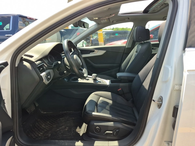 Audi A4 Komfort * Keyless * CARFAX * АВТО КРЕДИТ * - автомобили, коли, обяви за нови и употребявани 7