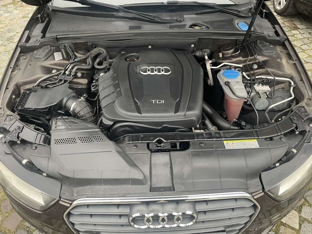 Audi A4 2.0 TDI Advanced - автомобили, коли, обяви за нови и употребявани 13