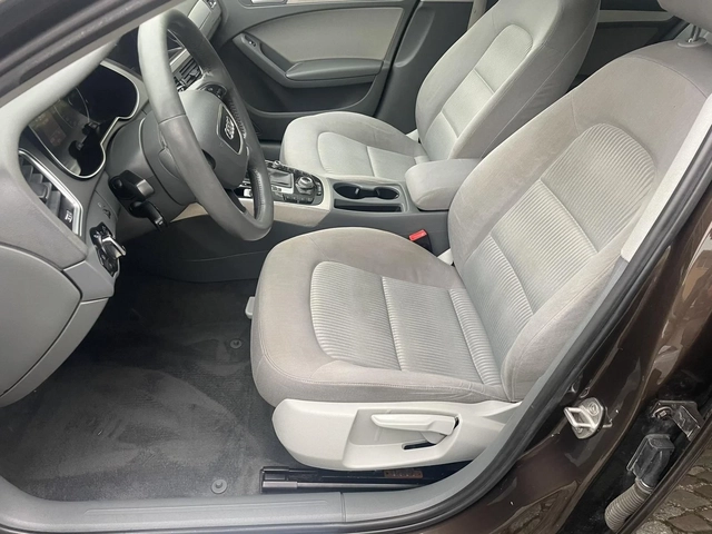 Audi A4 2.0 TDI Advanced - автомобили, коли, обяви за нови и употребявани 8