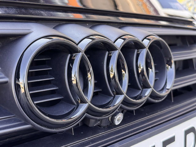 Audi A4 Matrix 3.0TDI - автомобили, коли, обяви за нови и употребявани 11