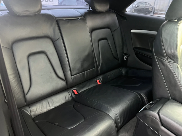 Audi A5 3.0TDI-S-LINE-4x4-NAVI-ITALIA - автомобили, коли, обяви за нови и употребявани 6