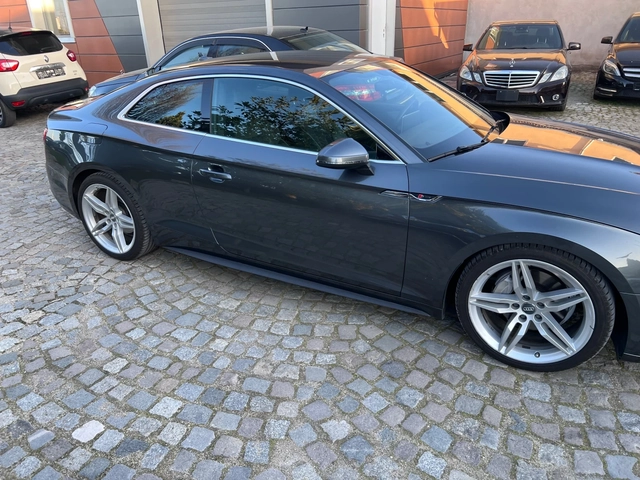 Audi A5 2.0TDI S-line 70000km - автомобили, коли, обяви за нови и употребявани 3