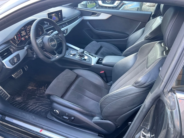 Audi A5 2.0TDI S-line 70000km - автомобили, коли, обяви за нови и употребявани 7