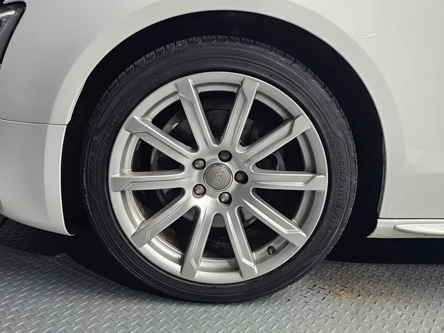 Audi A5 2.0 TDI Quattro - автомобили, коли, обяви за нови и употребявани 8